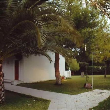 Posidonia Apartmanhotel