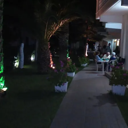 Posidonia Apartmanhotel